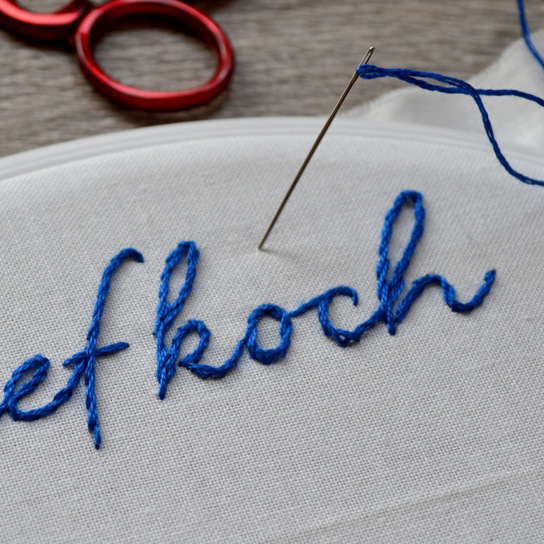 Einfach Buchstaben sticken und Schriftzüge gestalten